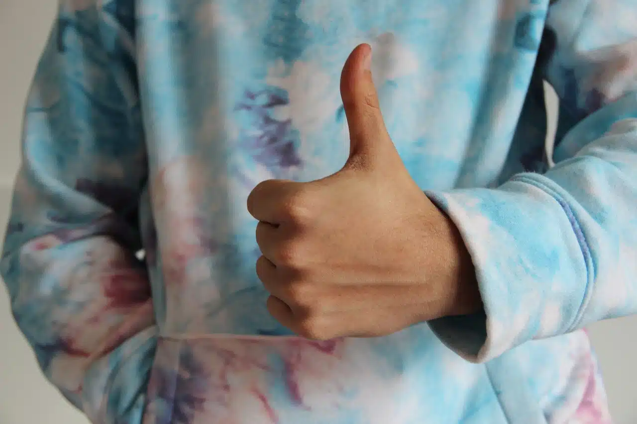 thumbs up