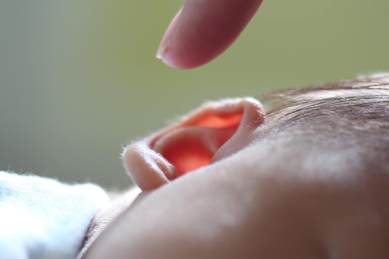 child&#39;s ear