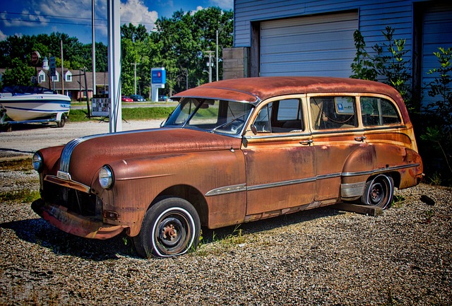 rusty car