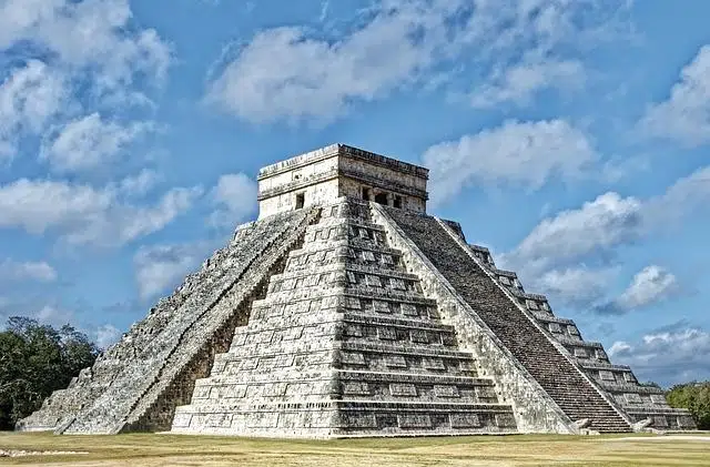 Mesoamerica Mayan pyramid