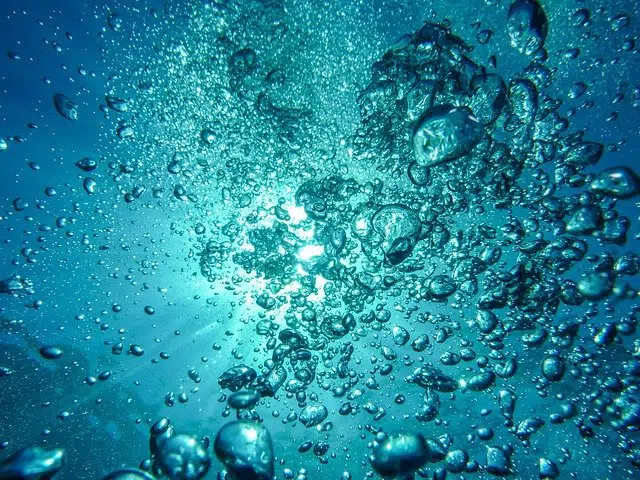 Bubbles in the ocean