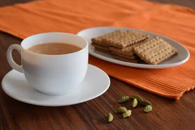 Coffee with milk and cookies