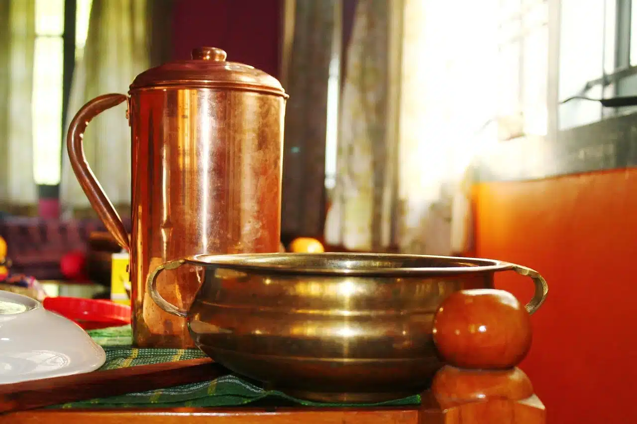 Metal pots in the kitchen