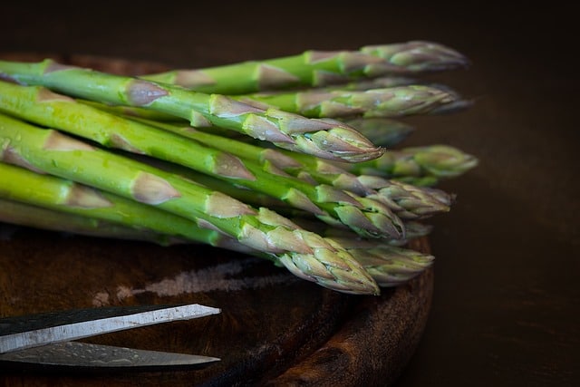 Sheaf of asparagus