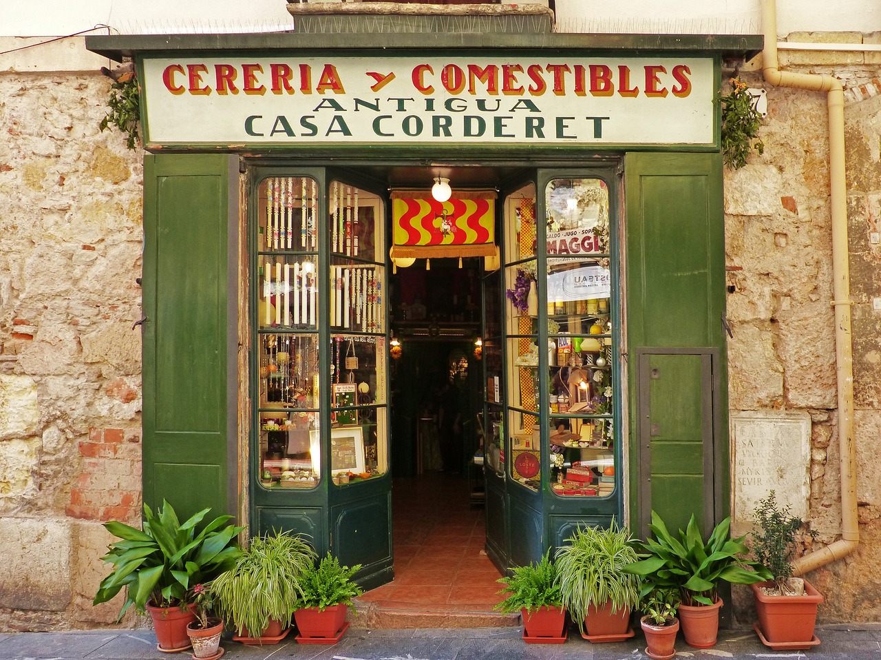 Cereria: candle shop