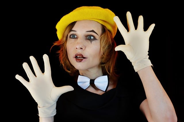 Yellow mime beret