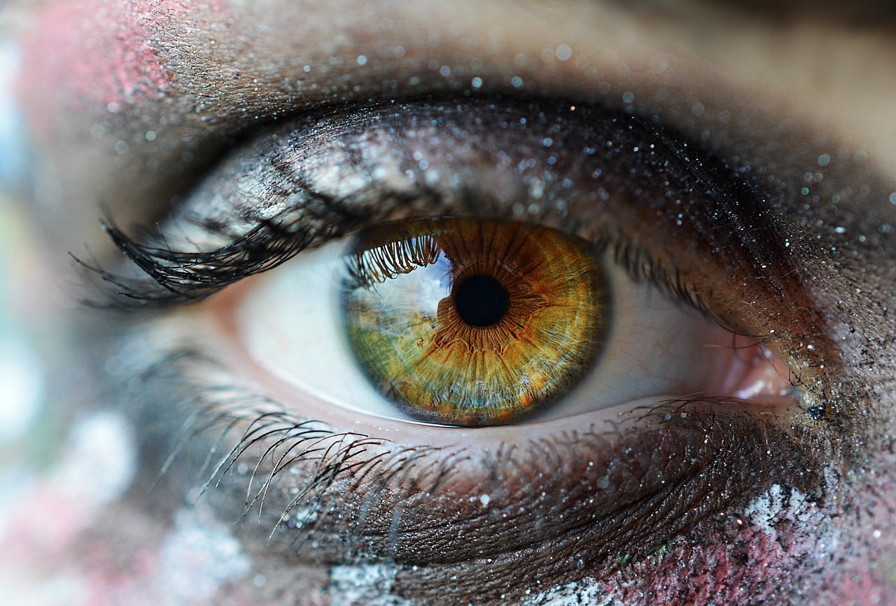 Eye makeup with glitter