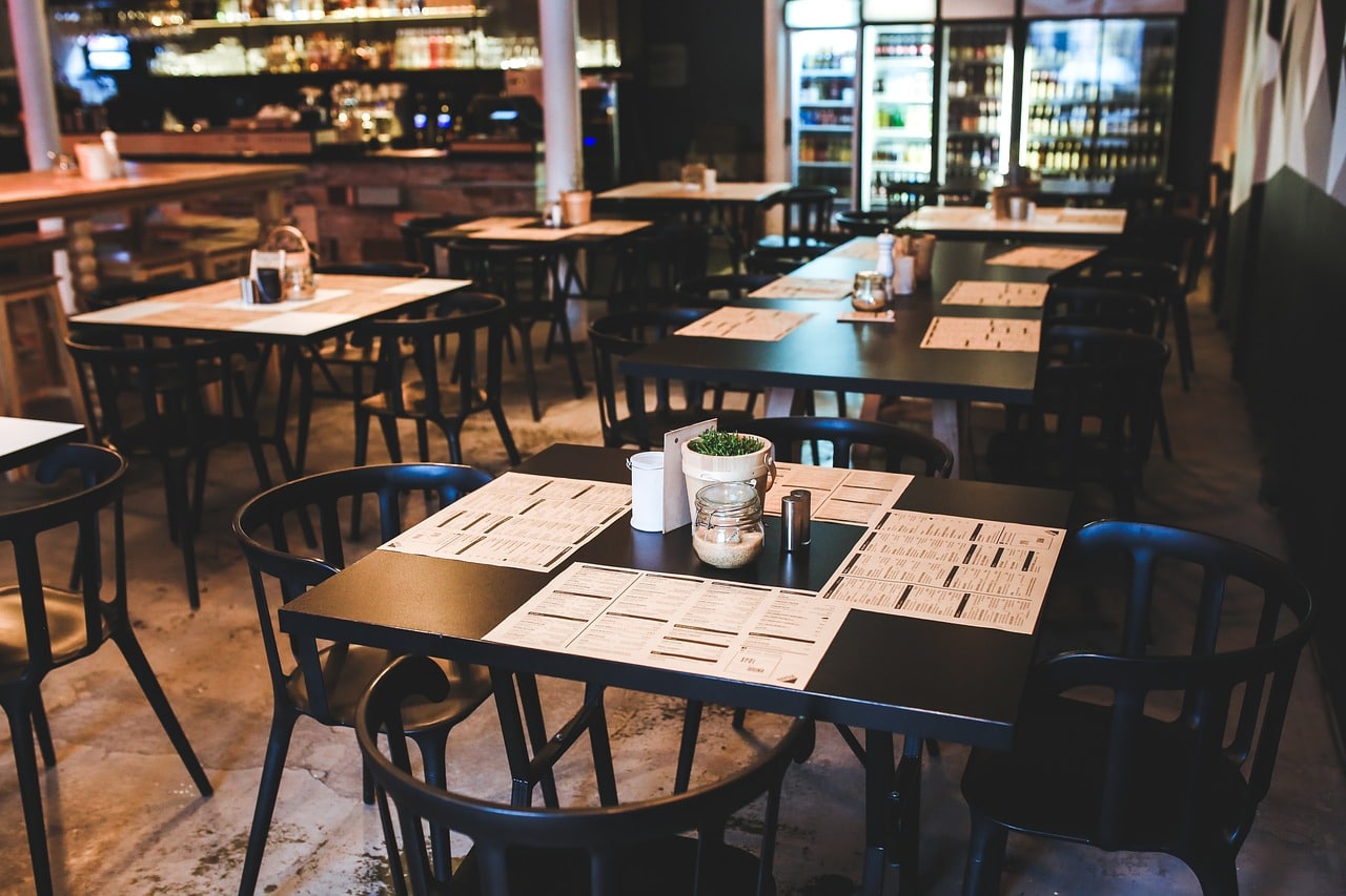 Veneered tables and chairs