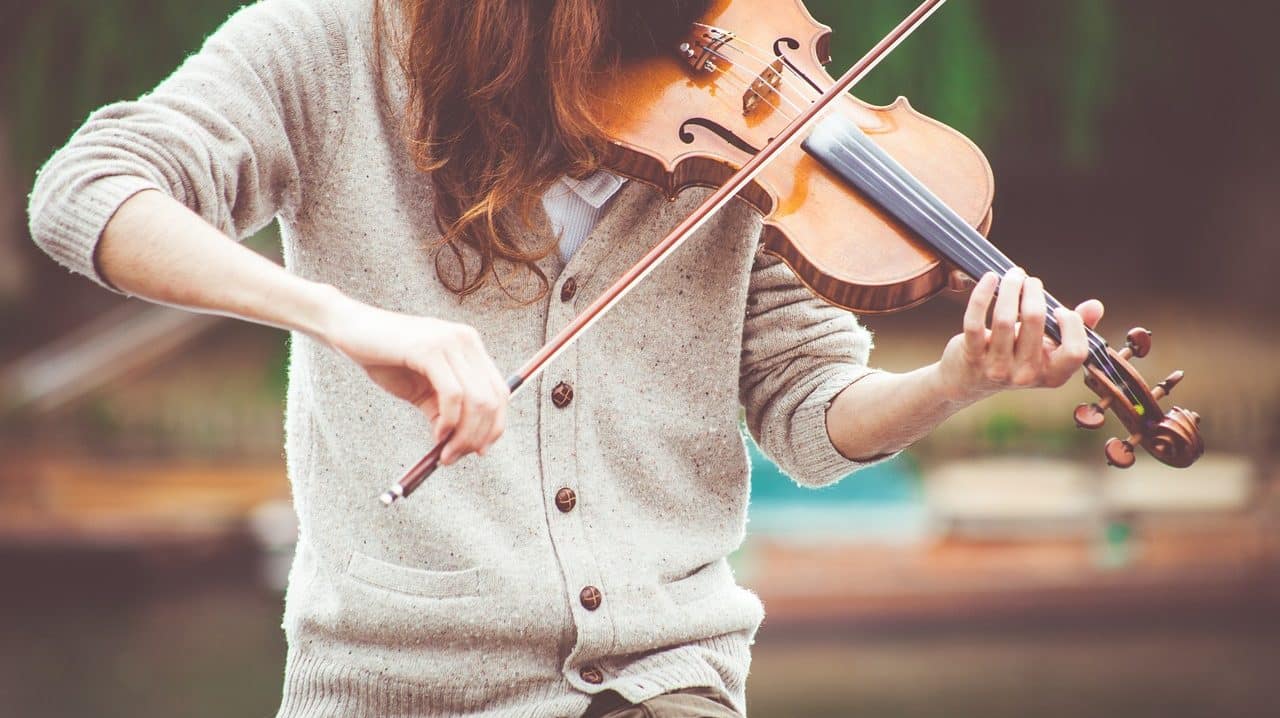 Young woman violinist