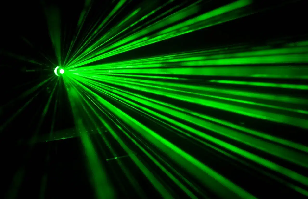 Green laser in the dark