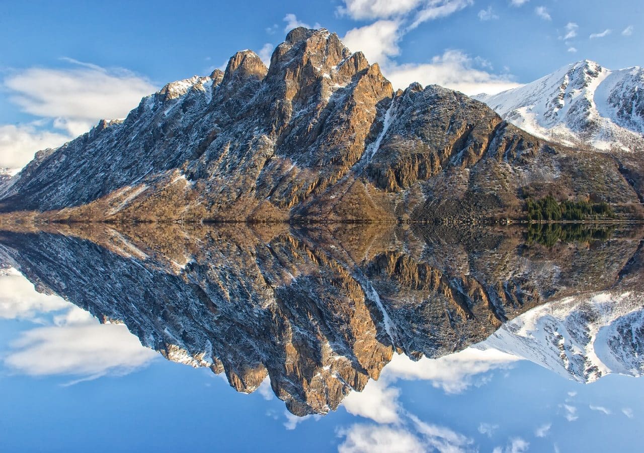 Mountainous landscape reflected in a lake