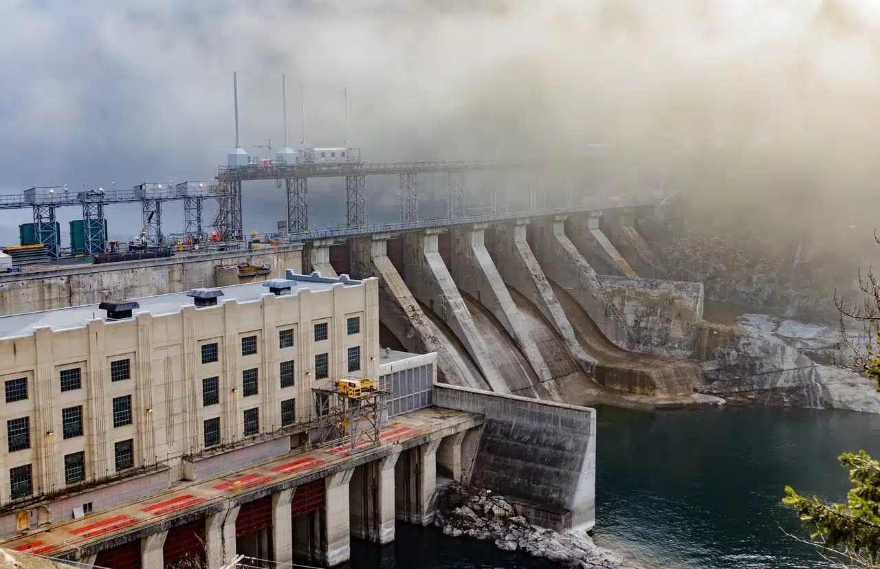 hydroelectric dam