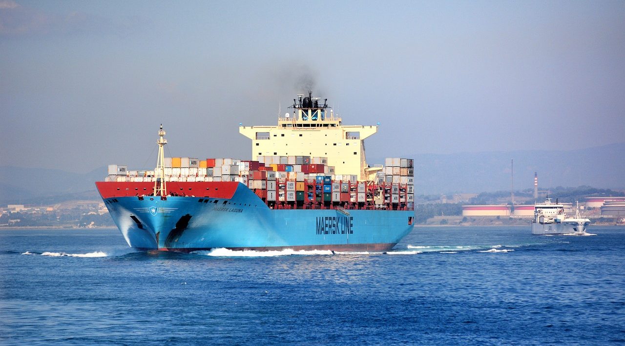 Types of vessels for transporting goods